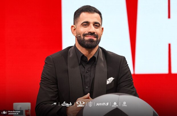 تمدید پرسپولیس با کنعانی زادگان داخل تهران با کت و شلوار مشکی!