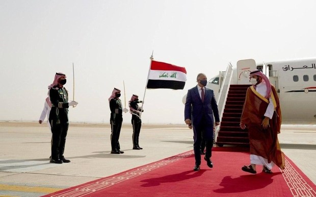 چرا نخست وزیر عراق به عربستان سعودی رفت؟/ هدف الکاظمی از دیدار با بن سلمان چه بود؟