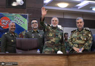 نشست خبری فرمانده نیروی زمینی ارتش