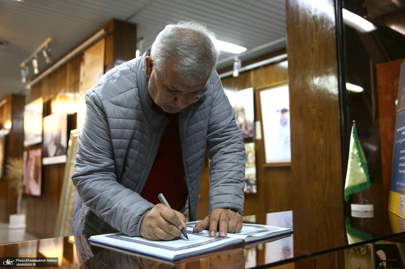 بازدید رئیس انجمن نمایندگان بازنشسته مجلس ترکیه  از بیت امام خمینی (س) در جماران