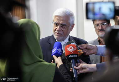 عارف: برای رسیدن به رشد ۸ درصدی بیش از صد میلیارد دلار باید سرمایه‌گذاری شود/ دولت باید تسهیل‌گری کند، بخش خصوصی وارد شود/ باید اطمینان بخش خصوصی را جلب کنیم/ سرمایه‌گذار باید مطمئن شود که هر وقت خواست می‌تواند سرمایه اش را در اختیار بگیرد