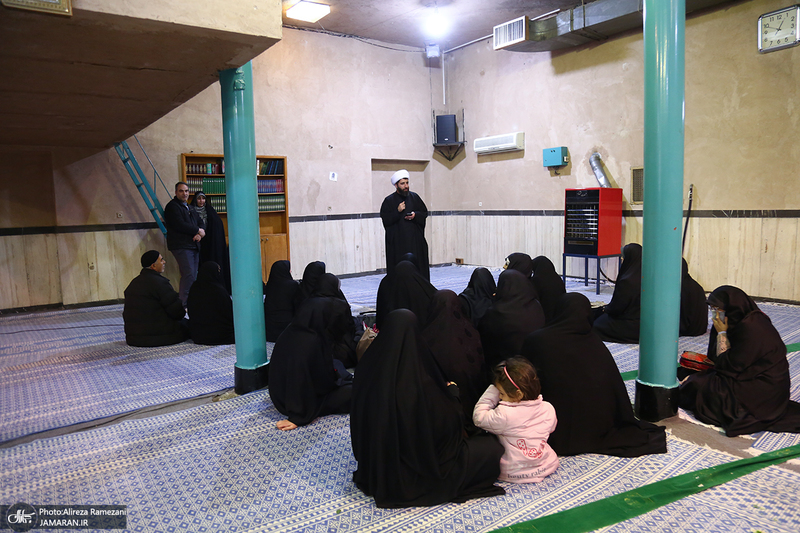 بازدید اقشار مختلف مردم از بیت امام خمینی (س) در جماران-1