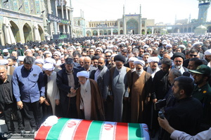 تشییع مرحوم آیت الله عباسعلی سلیمانی (ره) در حرم مظهر حضرت معصومه (س)