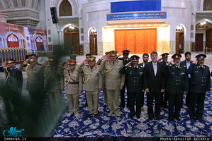 ادای احترام فرمانده مرزبانی کشور عراق نسبت به امام خمینی 