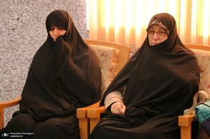 اندیشه های اخلاقی امام خمینی در شرح حدیث جنود عقل و جهل - فاطمه طباطبایی