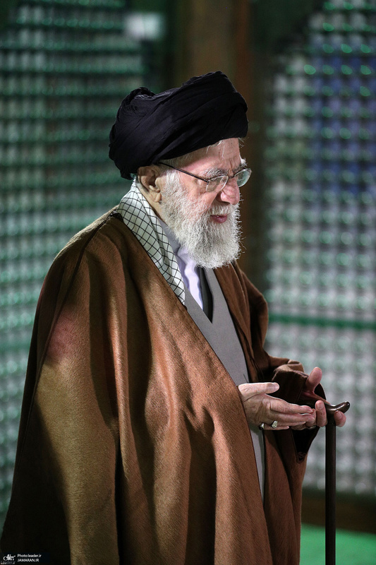 حضور رهبر معظم انقلاب در حرم مطهر حضرت امام خمینی