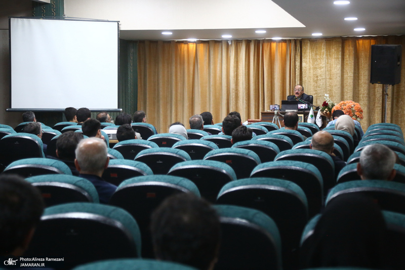 سلسله نشست های دینداری و دین گریزی در ایران امروز / بیژن عبدالکریمی