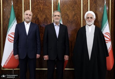 نخستین نشست مشترک سران سه قوه در سال 1404/ تاکید پزشکیان، قالیباف و اژه‌ای بر همدلی و عزم قوای سه‌گانه و بسیج همه ظرفیت‌ها و امکانات در راستای تحقق شعار سال