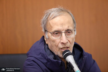 هادی خانیکی: جامعه ایران از گذشته خودش بُریده و از آینده بیمناک است