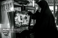 مادران شهدای دفاع مقدس هنوز با یاد و خاطره فرزندانشان زندگی می‌کنند (10)