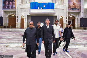ادای احترام سفیر جدید پاکستان در ایران به مقام شامخ امام خمینی (س)