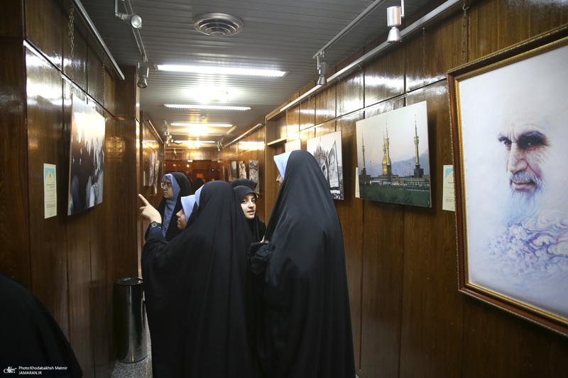 بازدید دانش آموزان از بیت امام خمینی (س) در جماران
