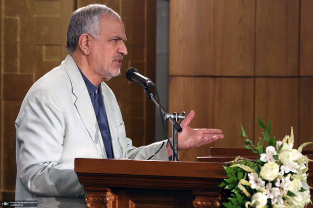 احمد مسجدجامعی: در اوایل انقلاب، بسیاری از مهم‌ترین مشاغل از جمله ریاست‌جمهوری، نخست‌وزیری و نمایندگی مجلس و استانداری بحق در اختیار معلمان بود/ از اقدامات نابخشودنی سال‌های اخیر، تغییر نام دانشگاه تربیت معلم است