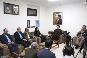 دیدار وزیر راه و شهر سازی با سید حسن خمینی