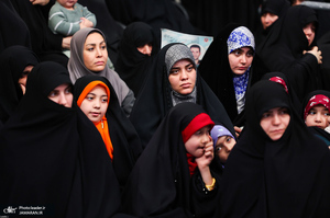 دیدار خانواده شهدای اقتدار با رهبر انقلاب در روز میلاد امیرالمومنین (ع)