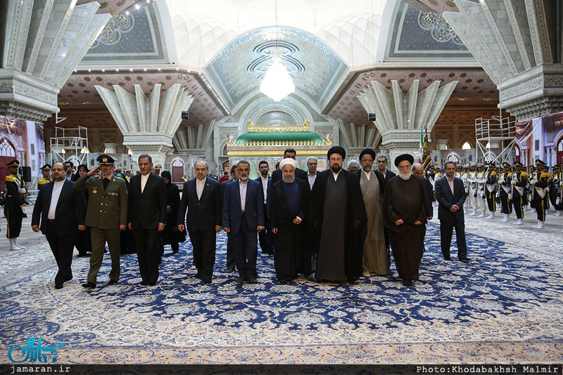 تجدید میثاق رئیس جمهوری و هیات دولت با آرمان های حضرت امام(س)